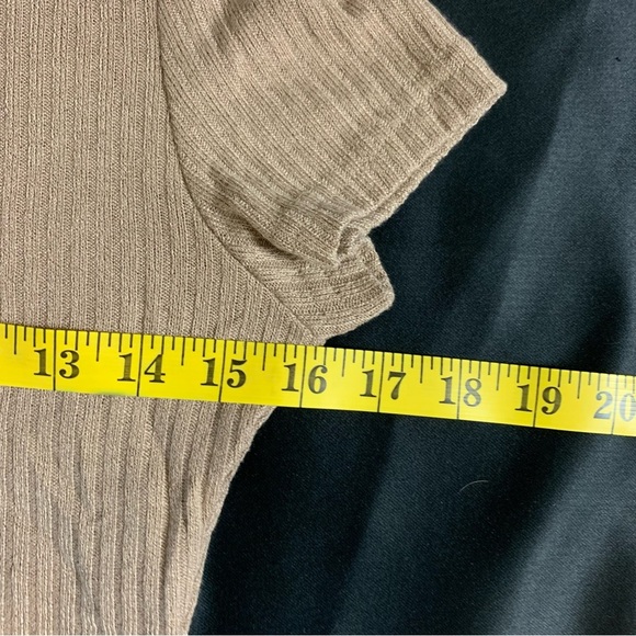 SHEIN Brown Ribbed Short Sleeve cropped Top large - Picture 4 of 7